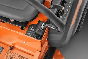 Райдер с нулевым радиусом разворота Husqvarna Z 242F (9676657-03) изображение 6