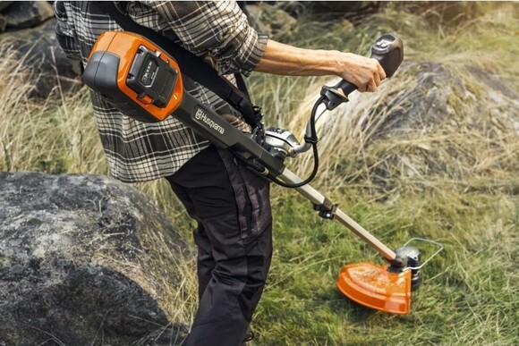 Аккумуляторный триммер Husqvarna 220iR (9707544-01) (без АКБ и ЗУ) изображение 3