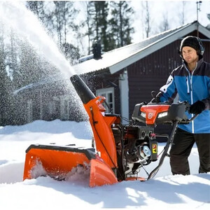 Снегоуборщик Husqvarna ST 330 (9704697-01) изображение 4