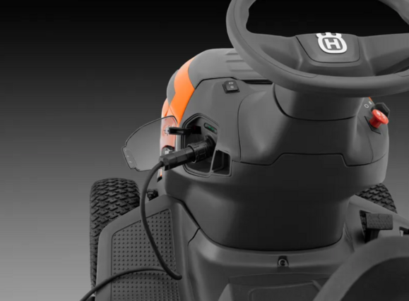 Акумуляторний садовий трактор Husqvarna TS 100i (9707451-01) фото 4