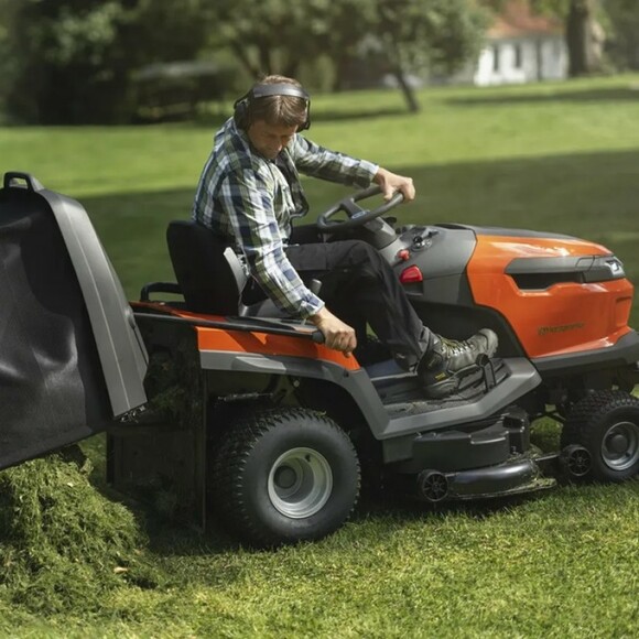 Садовий трактор Husqvarna TС 220T (9707278-01) фото 4