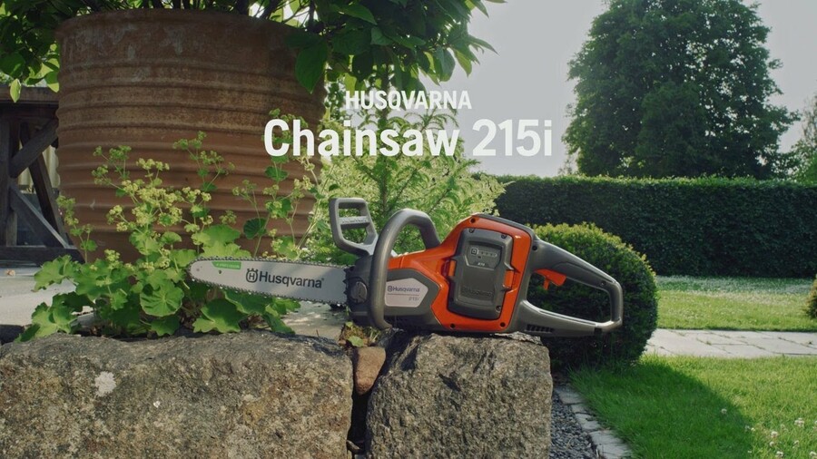 Husqvarna Battery Chainsaw 215i Features and benefits